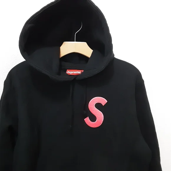 Supreme Hoodie Pullover Sweater - Picture 2 of 7